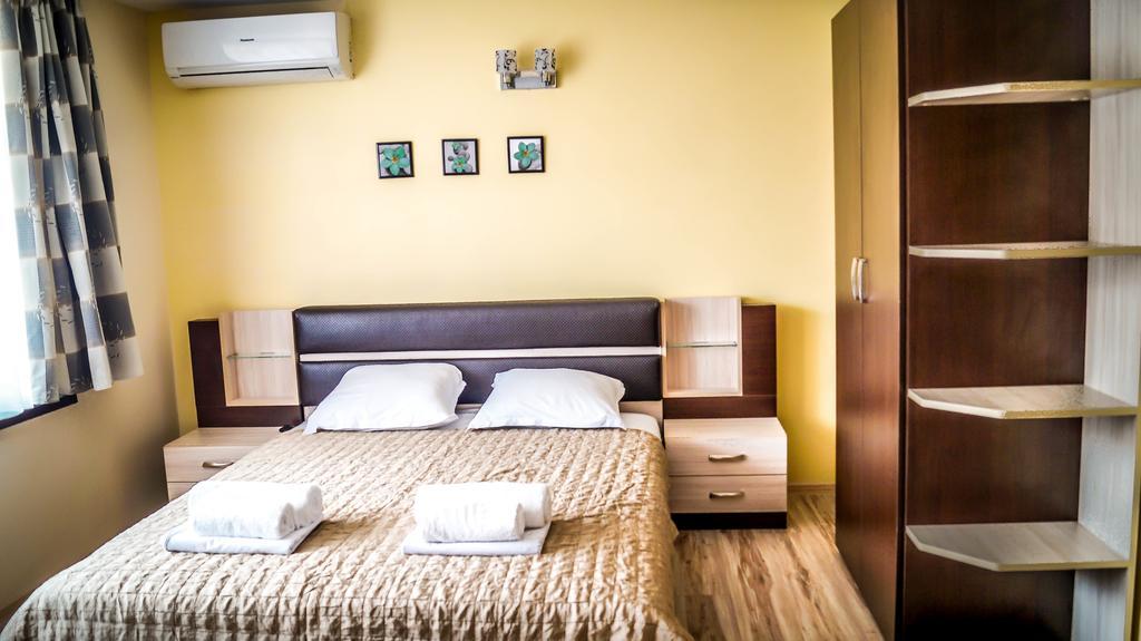 Guest House Meridi Priseltsi Exterior photo