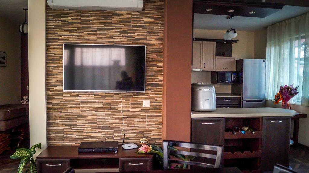 Guest House Meridi Priseltsi Exterior photo
