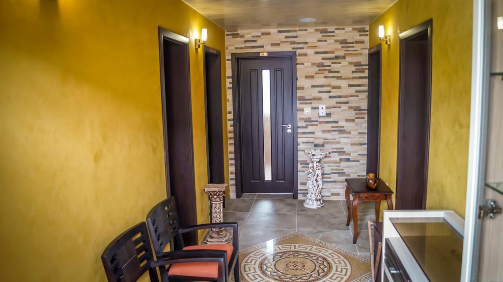 Guest House Meridi Priseltsi Exterior photo