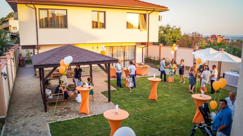Guest House Meridi Priseltsi Exterior photo